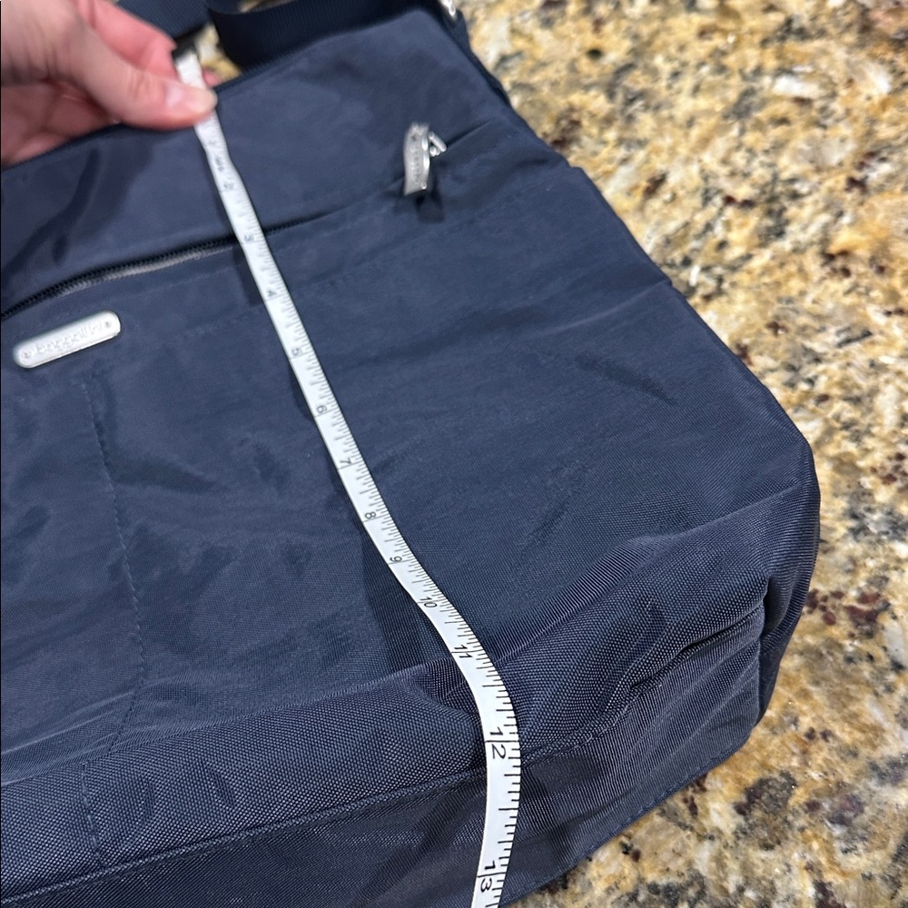 Baggallini Midnight Blue Crossbody Bag - Picture 10 of 11